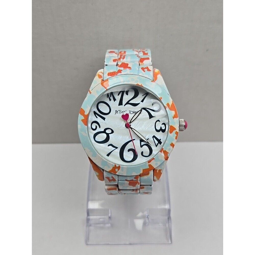 Betsey Johnson  White Blue Orange Camo Heart Quartz Watch New Battery Spring